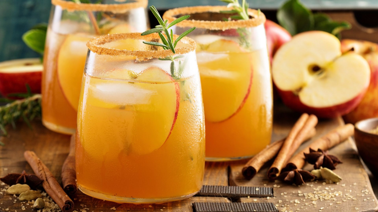 Sleigh the Buffet: 5 Low-Effort Cider Cocktails for your New Year’s Eve Celebrations